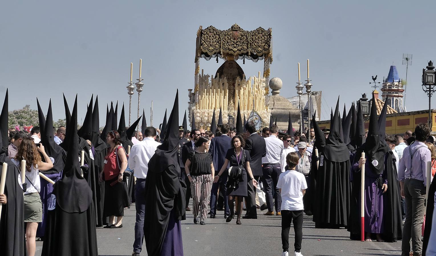 Las fotos de San Bernardo en el Miércoles Santo de la Semana Santa de Sevilla 2017