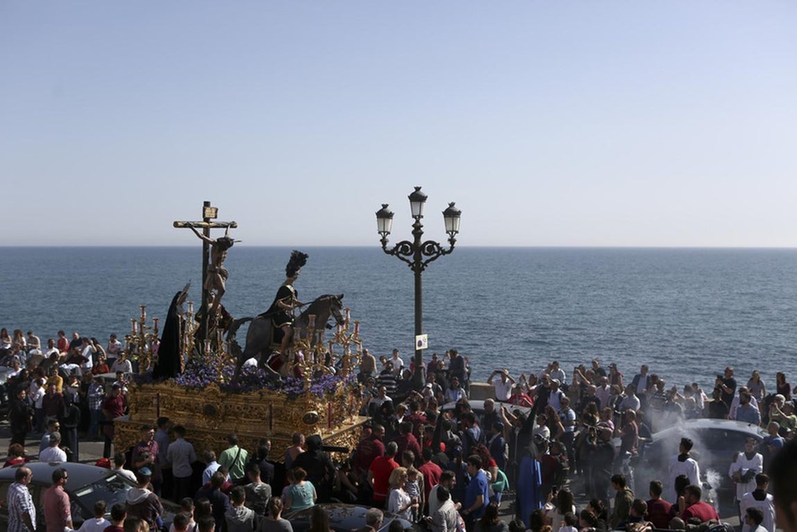 Fotos: Luz y Agua el Miércoles Santo en Cádiz