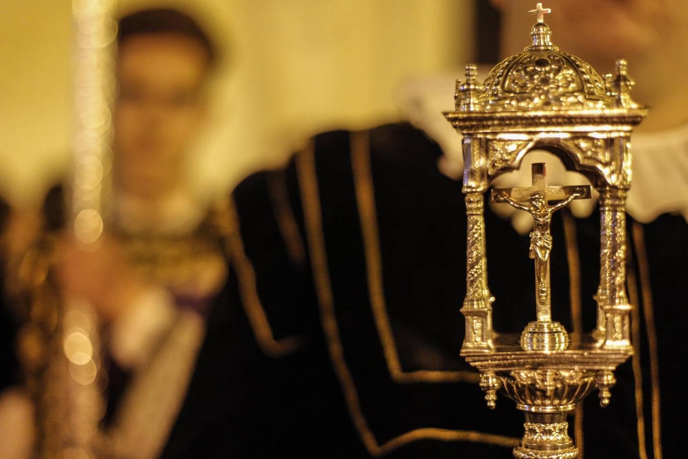 Las fotos de la hermandad de la Buena Muerte el Viernes Santo de la Semana Santa de Córdoba 2017