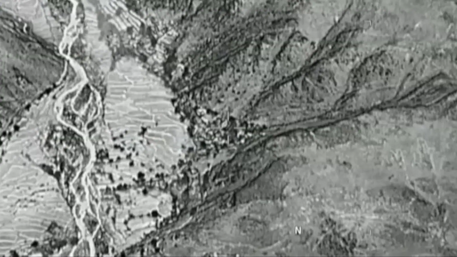 Captura de pantalla del vídeo difundido por Estados Unidos en el que se veía la caída de la bomba