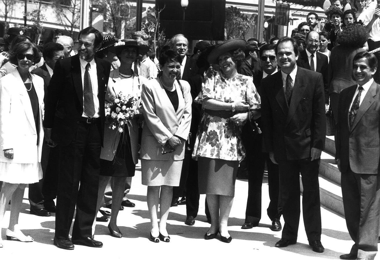 Visita de personalidades a la Expo &#039;92 de Sevilla, en imágenes