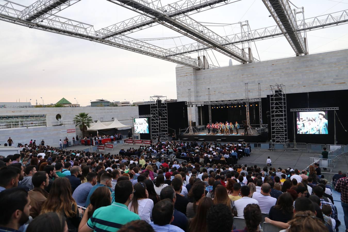 Los más grandes del Carnaval ponen bocabajo el Auditorio Rocío Jurado