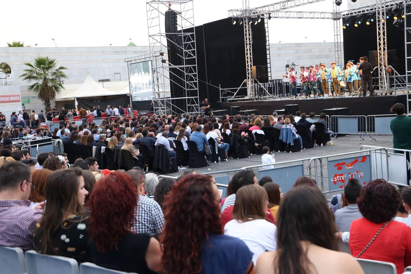 Los más grandes del Carnaval ponen bocabajo el Auditorio Rocío Jurado