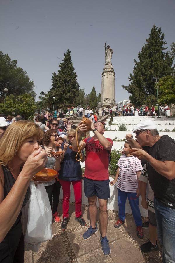 Galería fotográfica de las tradicionales habas de las Ermitas