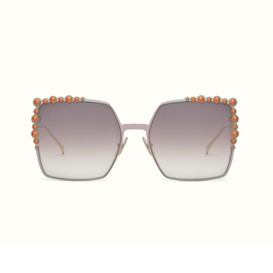 Gafas de sol modelo Can Eye (450€)