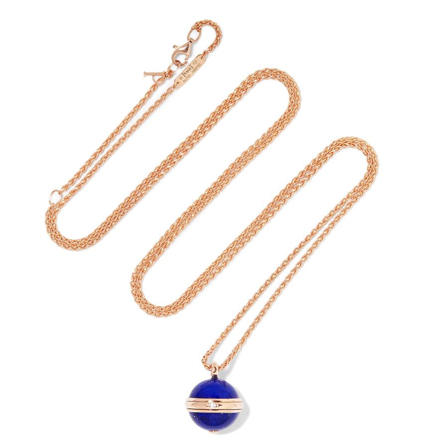 Collar Possession en oro rosa 18k, con colgante en lapis lazuli y diamante (6,650€).