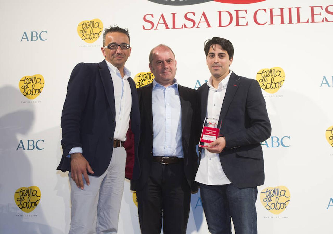 La entrega de los IX Premios Gastronómicos «Salsa de chiles», en imágenes. Los Marinos José han recibido el Premio al Mejor Restaurante de Cocina Tradicional del jurado