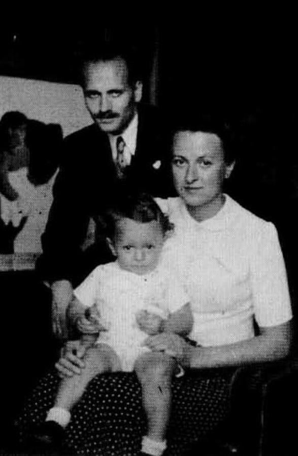 Retrato de Gregorio Toledo y su familia. FOTO ANALES TOLEDANOS (2007). 