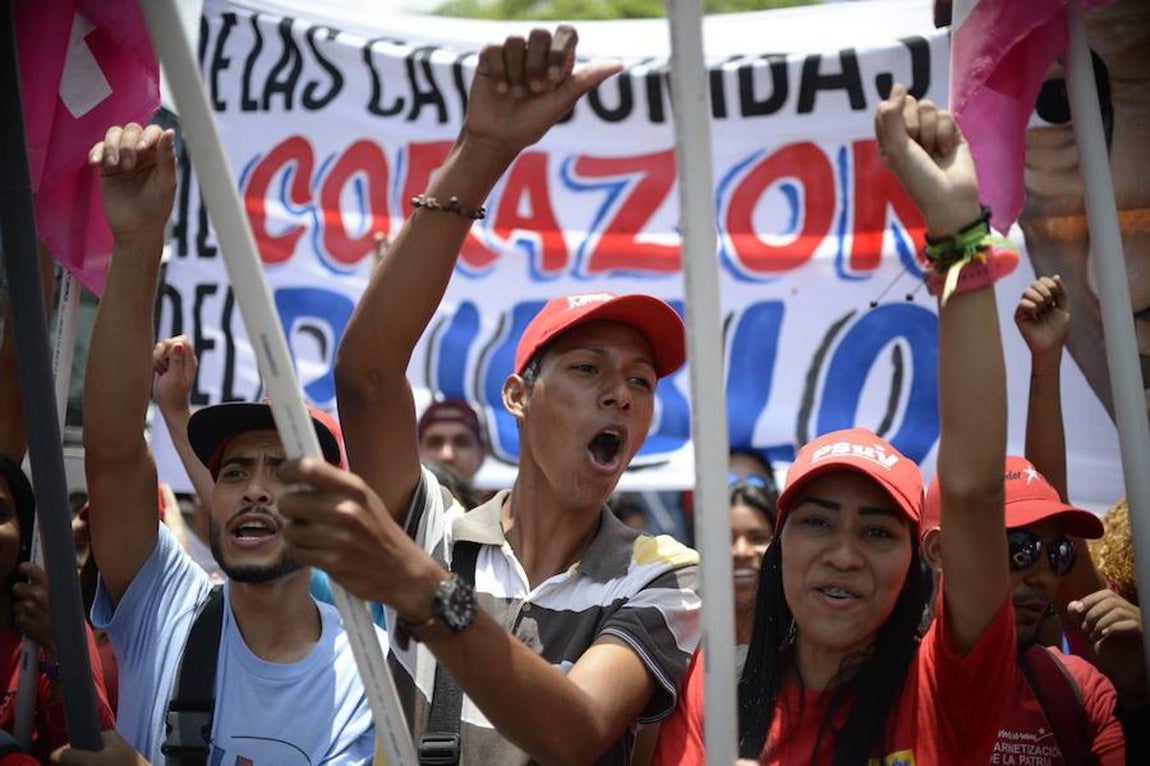 Manifestantes en Caracas contra el Gobierno de Maduro. 