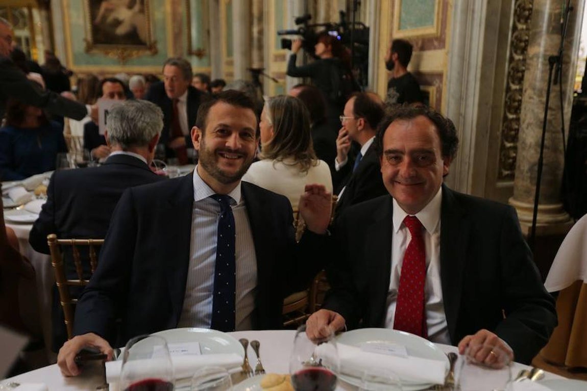 Los invitados al Foro ABC, en el que ha intervenido el ministro de Fomento, Íñigo de la Serna. 