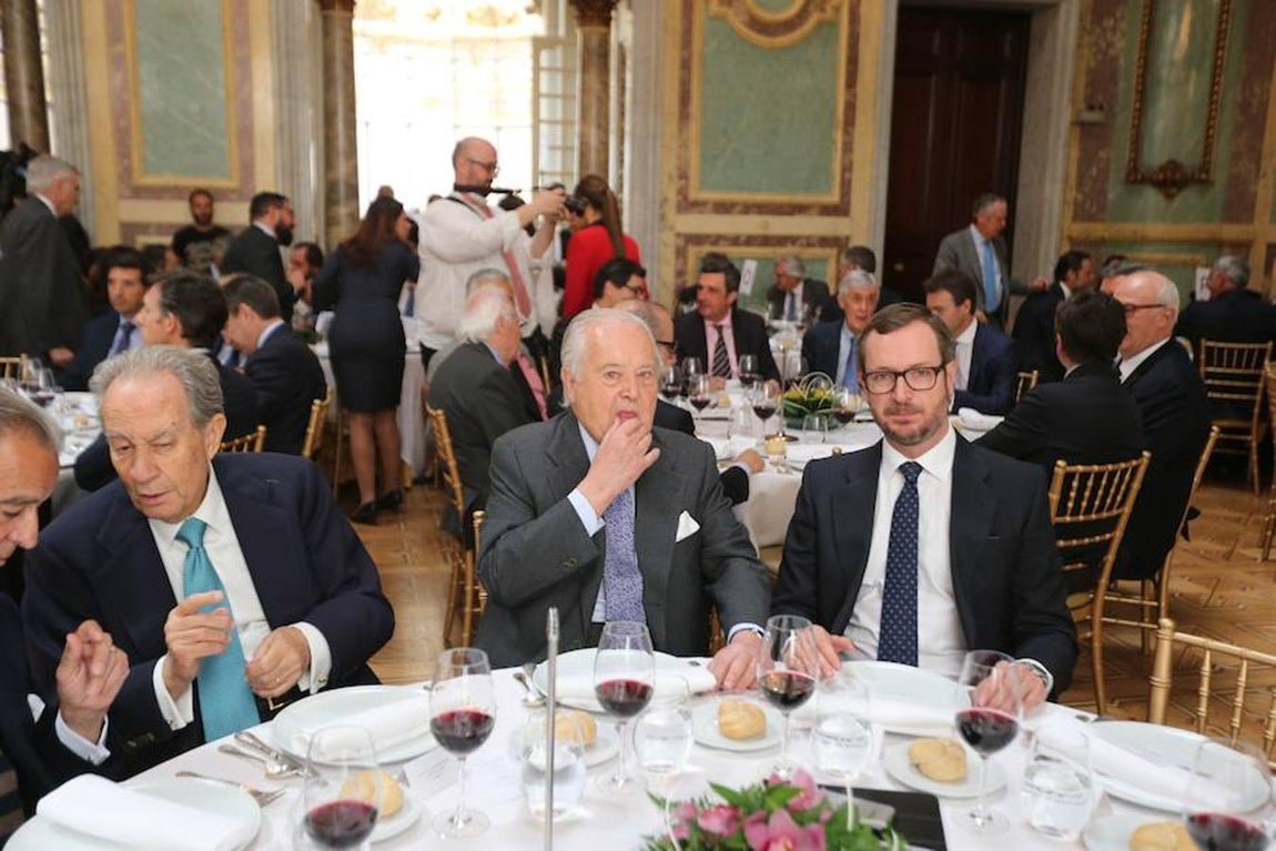 Los invitados al Foro ABC, en el que ha intervenido el ministro de Fomento, Íñigo de la Serna. 