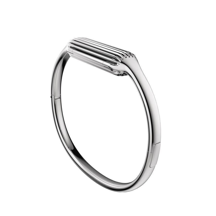 Brazalete pulido a mano color silver para meter el mejor monitor de actividad física y sueño (89,95€).