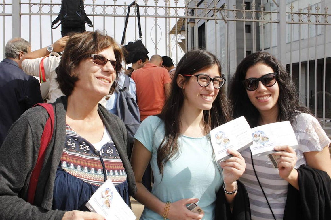 Multitudinaria misa del Papa Francisco en el estadio de la Defensa Aérea de El Cairo