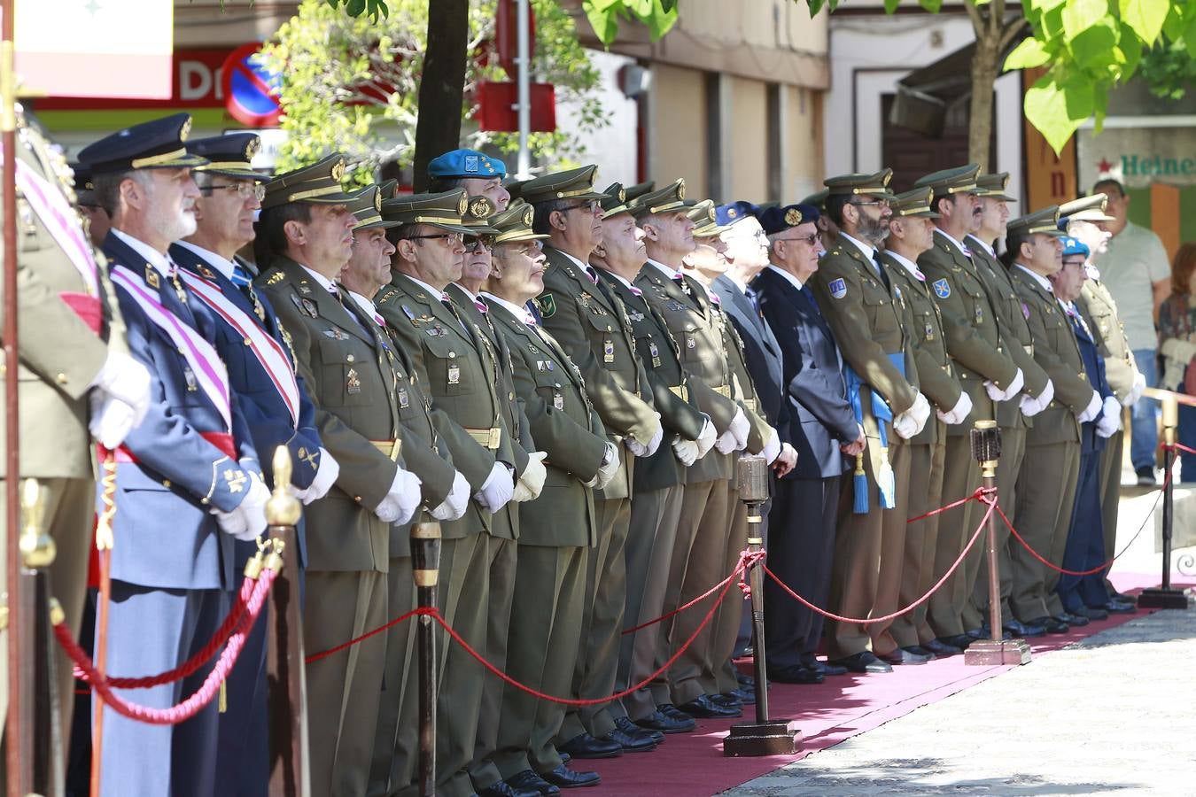 Homenaje a los héroes del Dos de Mayo en la plaza de la Gavidia