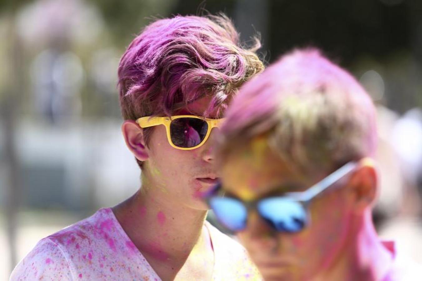 Las mejores imágenes de la carrera de colores (Holi run) de las Escuelas Católicas de Cádiz