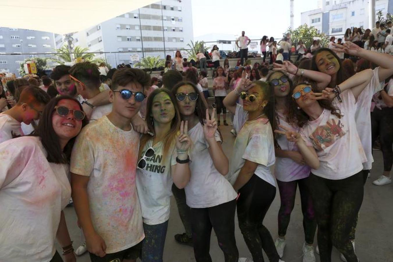 Las mejores imágenes de la carrera de colores (Holi run) de las Escuelas Católicas de Cádiz