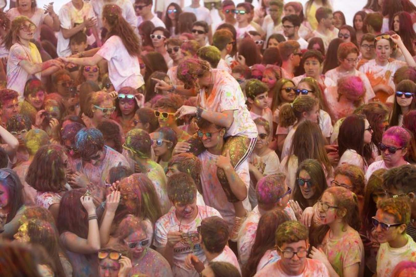 Las mejores imágenes de la carrera de colores (Holi run) de las Escuelas Católicas de Cádiz