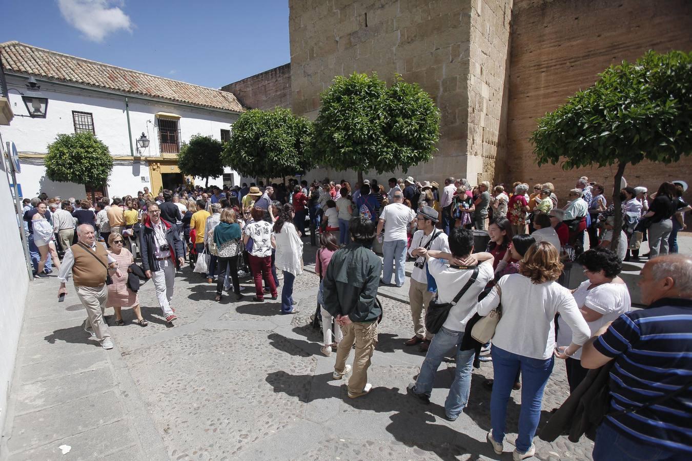 Un sábado de colas en los Patios de Córdoba de 2017