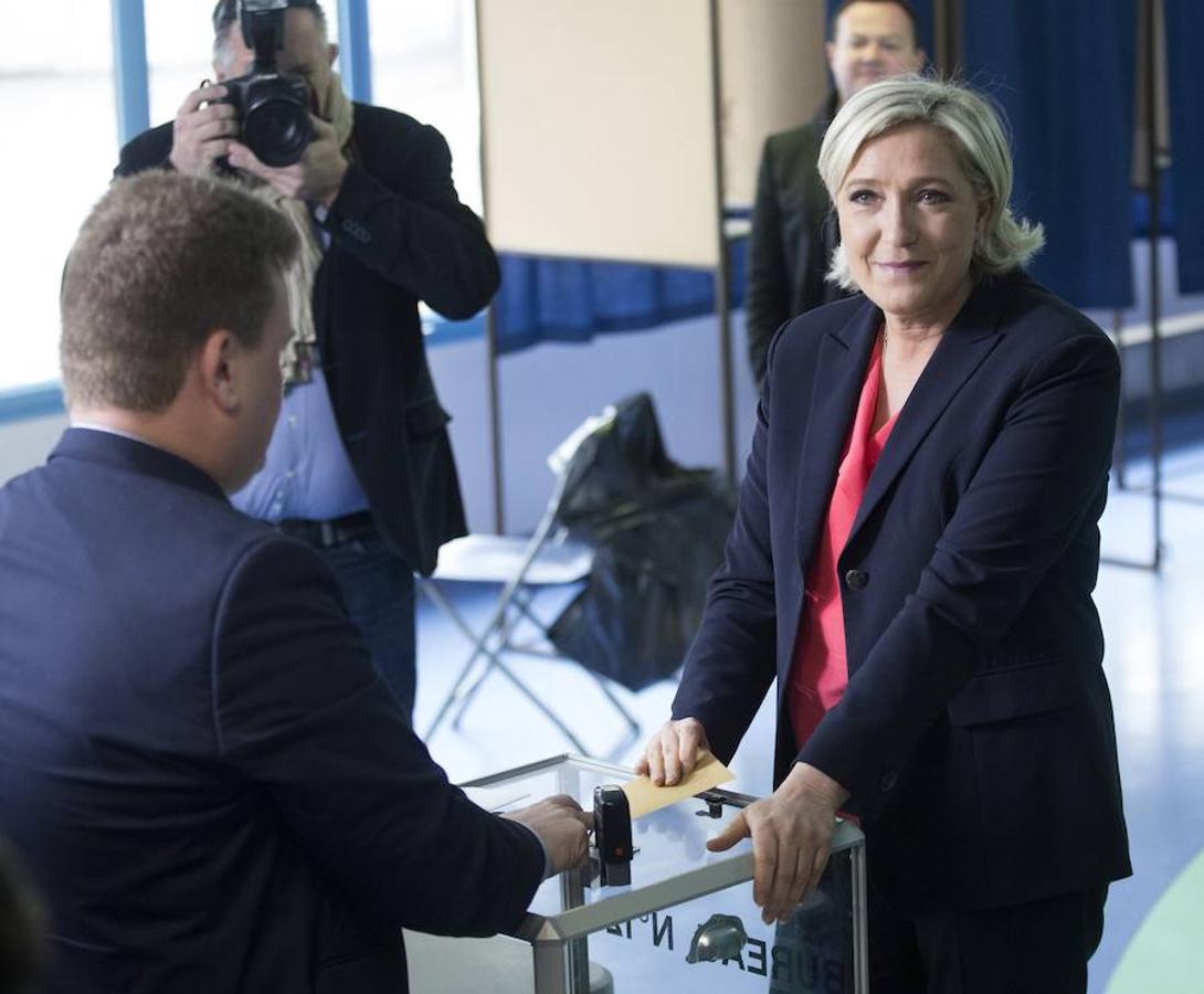 Las imágenes de la jornada electoral francesa