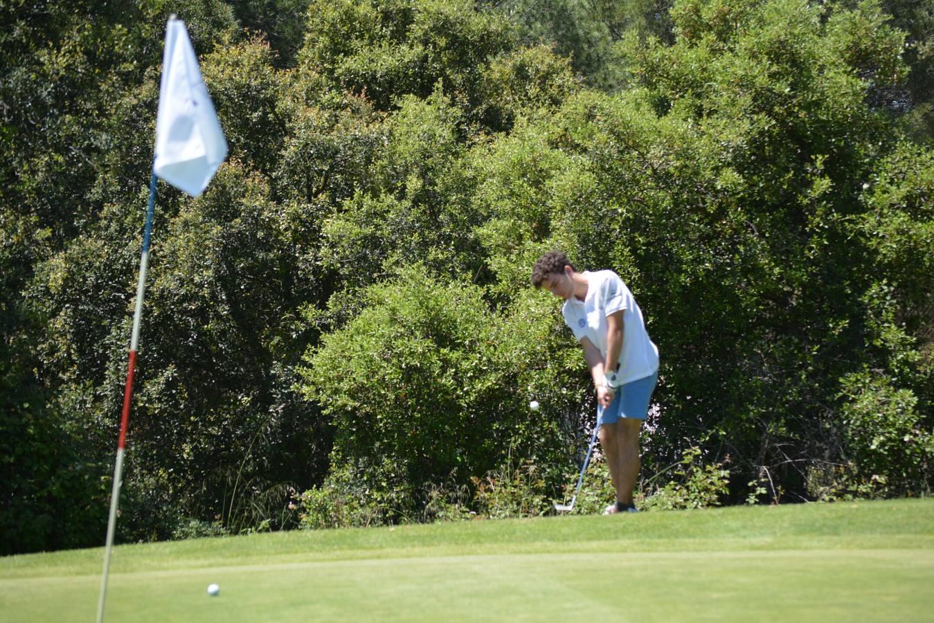 La segunda jornada del Open de Golf Ciudad de Córdoba «Copa Albolafia», en imágenes