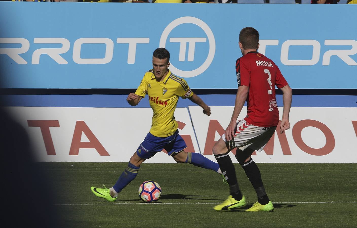 El Cádiz CF-Nàstic, en imágenes