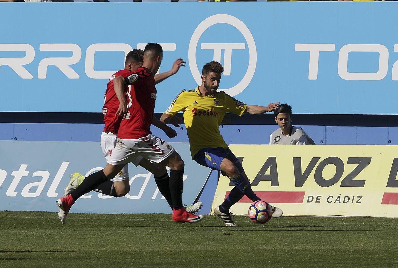 El Cádiz CF-Nàstic, en imágenes