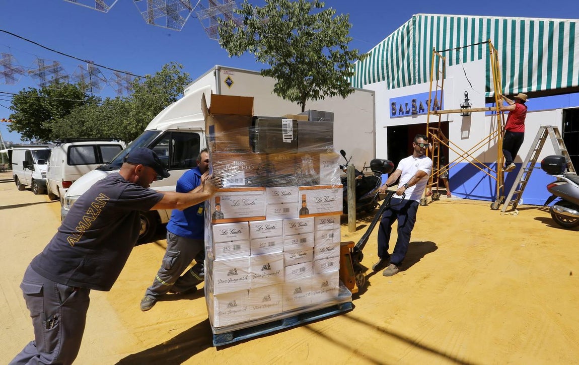 Los últimos preparativos de la Feria de Córdoba 2017, en imágenes