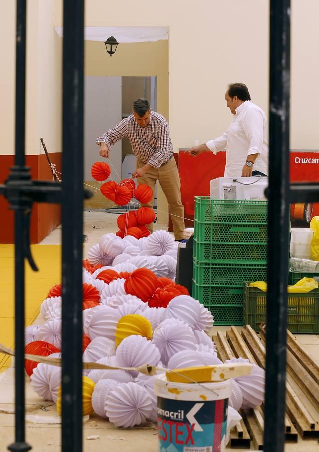 Los últimos preparativos de la Feria de Córdoba 2017, en imágenes