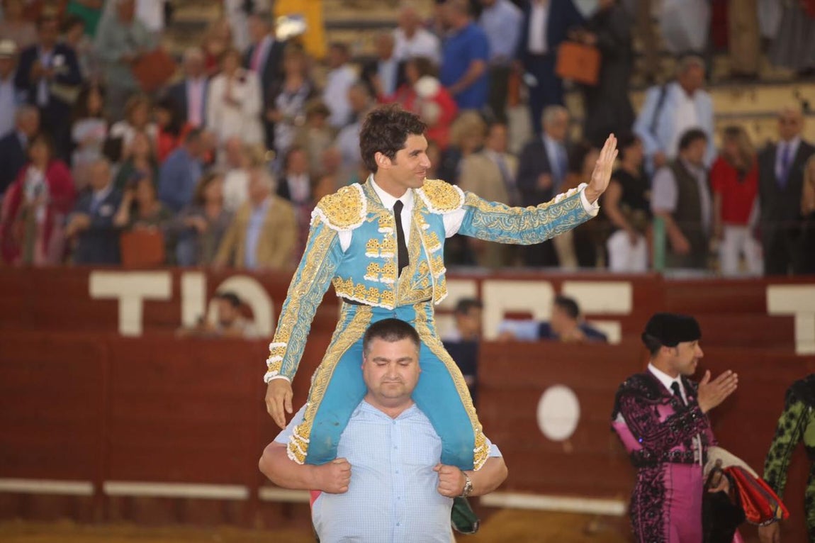 El Fandi, Cayetano y López Simón en la Feria de Jerez