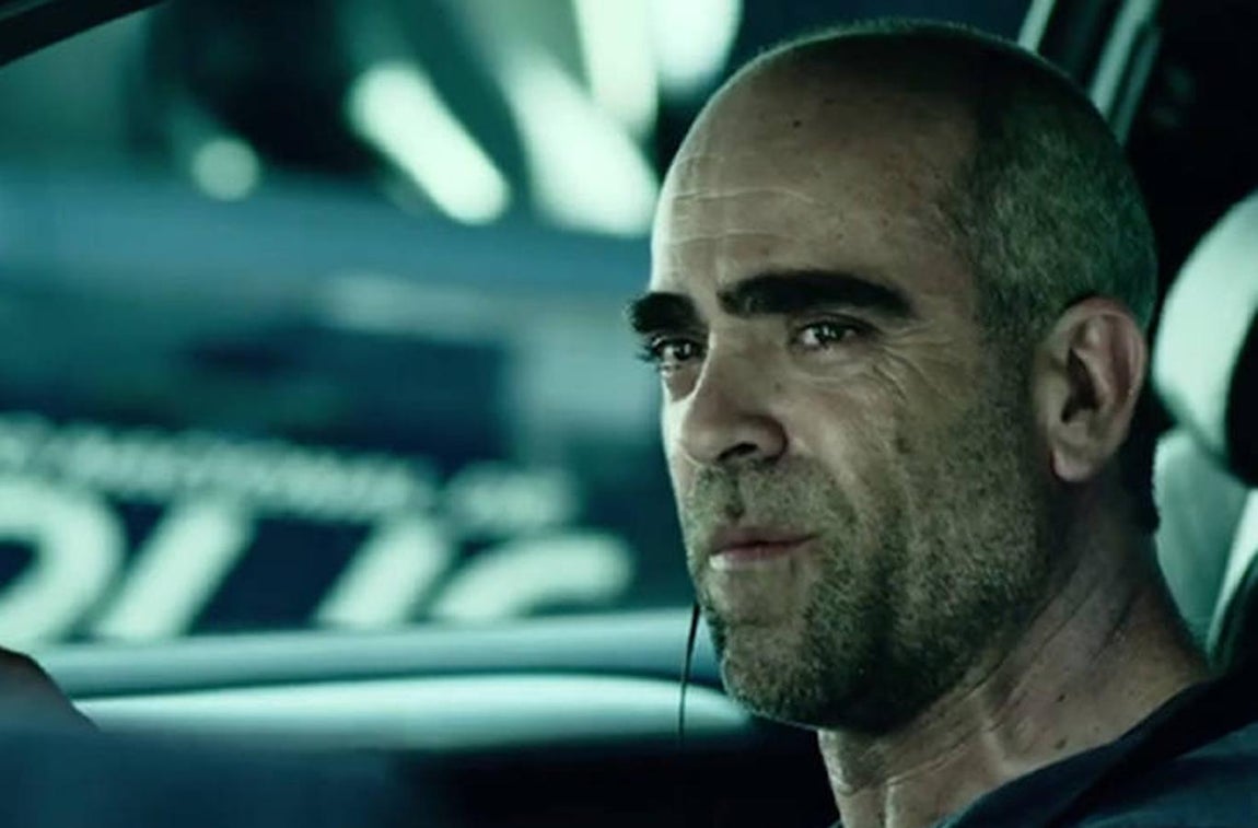 4. El intérprete británico no es el único que rechazó un papel para aparecer en la serie «Juego de tronos». Y es que el actor gallego Luis Tosar dijo que «no» desde el principio a participar. Confesó en el programa «Late Motiv» que no le gusta la serie, que le parecía «un culebrón». Además, también afirmó haber rechazado el papel de narcotraficante colombiano en la serie «Prison Break» ya que era un personaje que ya había desempeñado en «Miami Vice» y no quería volver a «hacer lo mismo».