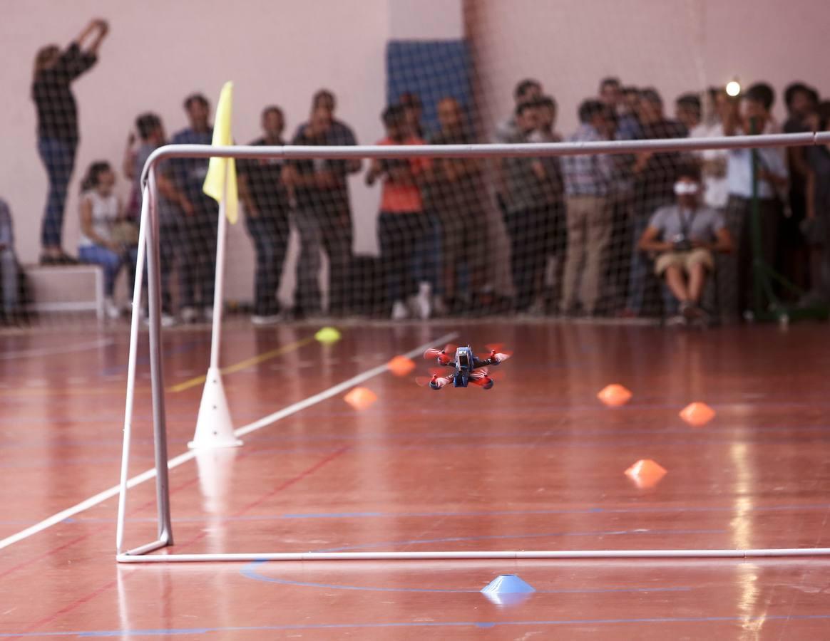 FOTOS: La UCA organiza la &#039;Fiesta de los dron&#039; en Puerto Real