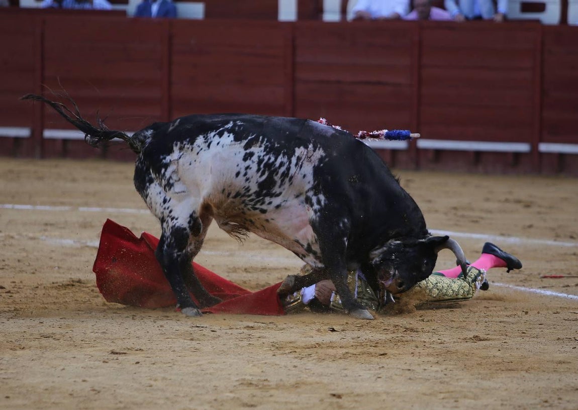 Talavante y Roca Rey salen a hombros en el broche taurino de la Feria de Jerez
