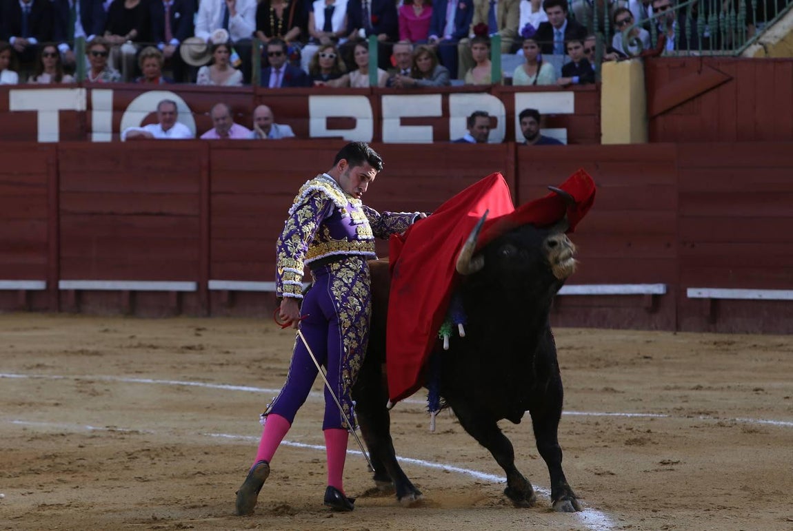Talavante y Roca Rey salen a hombros en el broche taurino de la Feria de Jerez