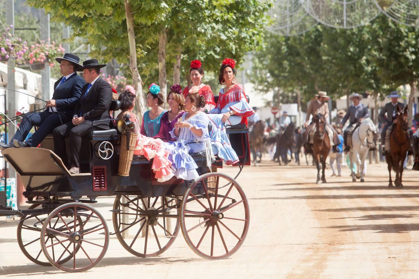 El ambiente del martes en la Feria de Córdoba, en imágenes