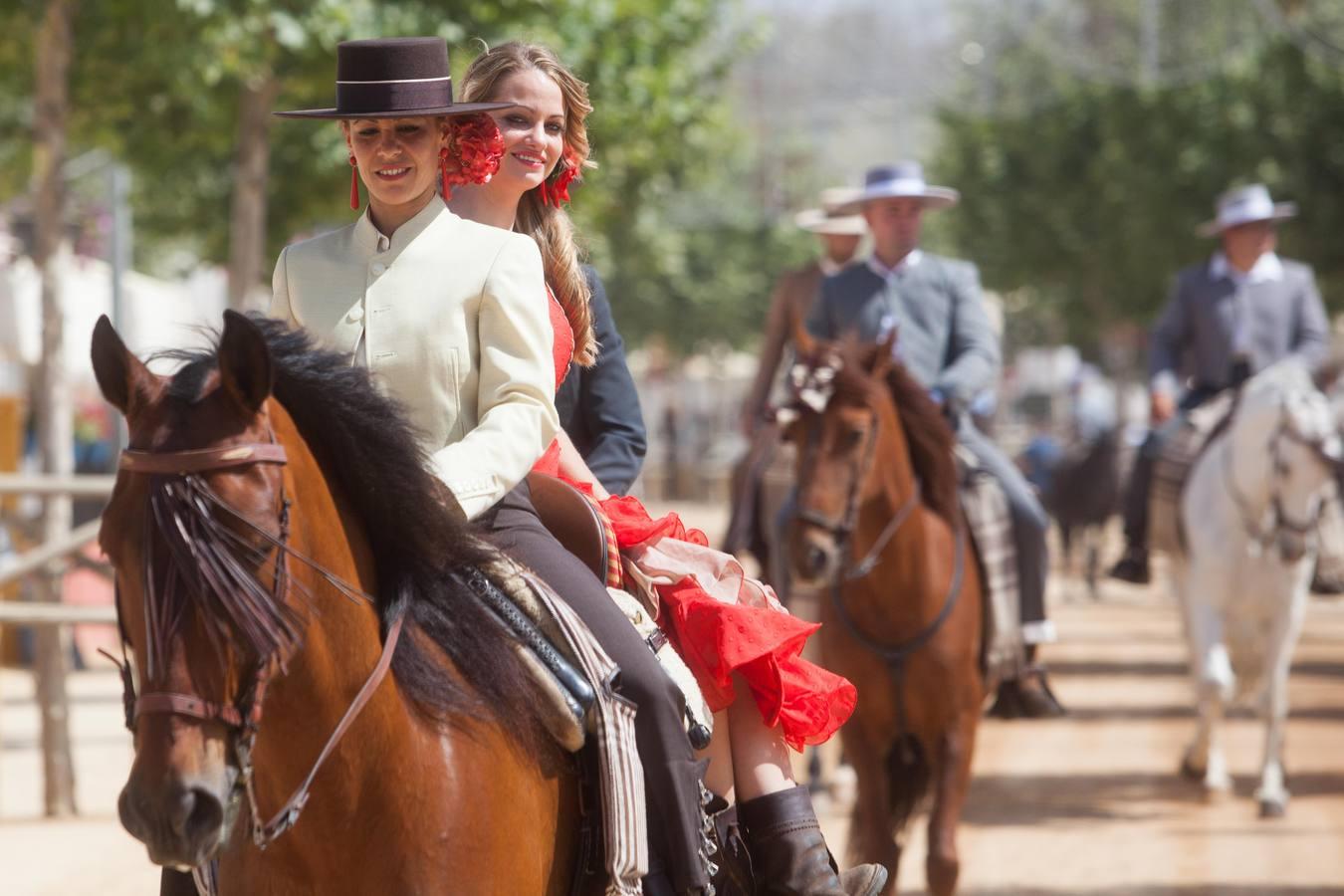 El ambiente del martes en la Feria de Córdoba, en imágenes