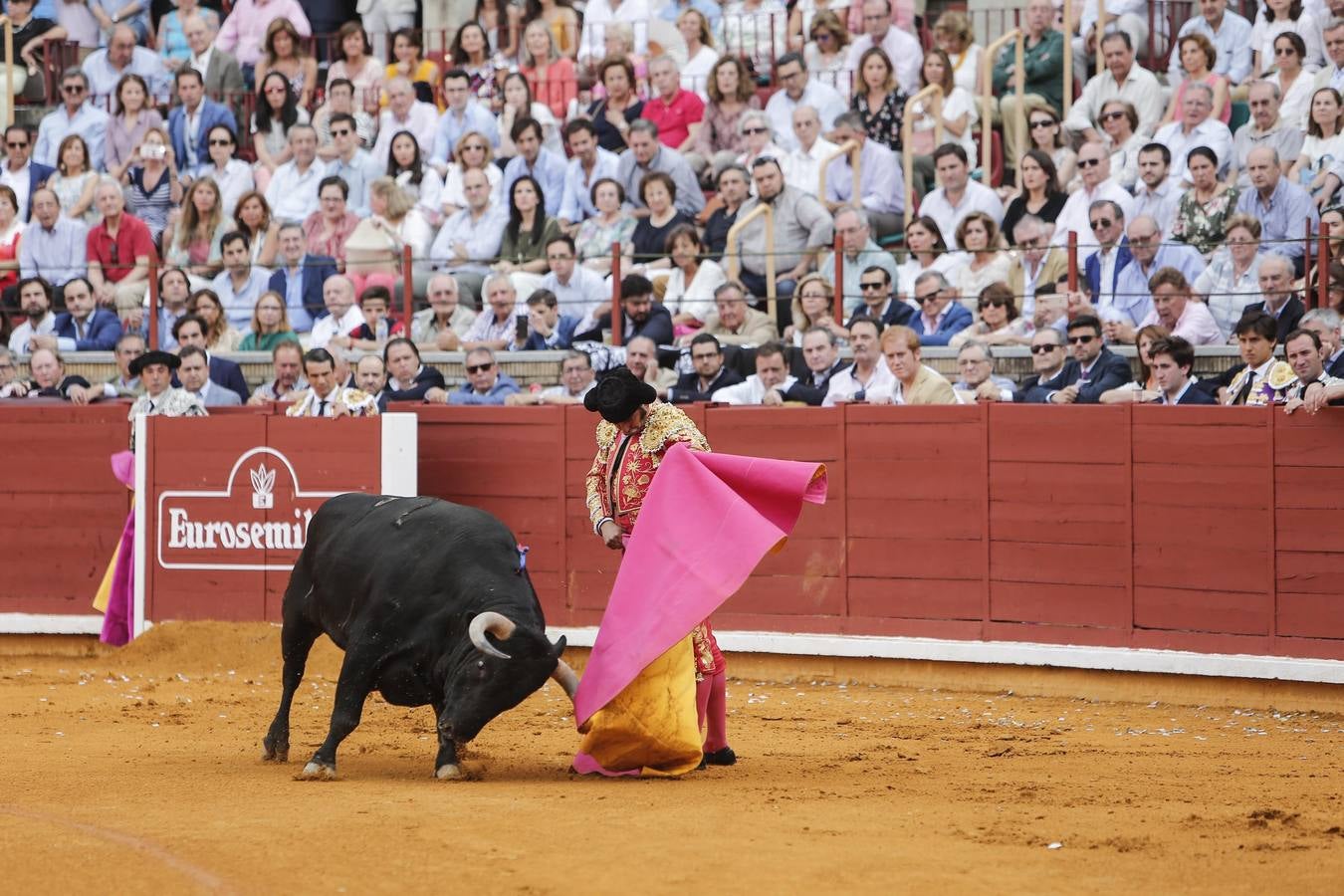 La corrida de Morante, Manzanares y Roca Rey, en imágenes