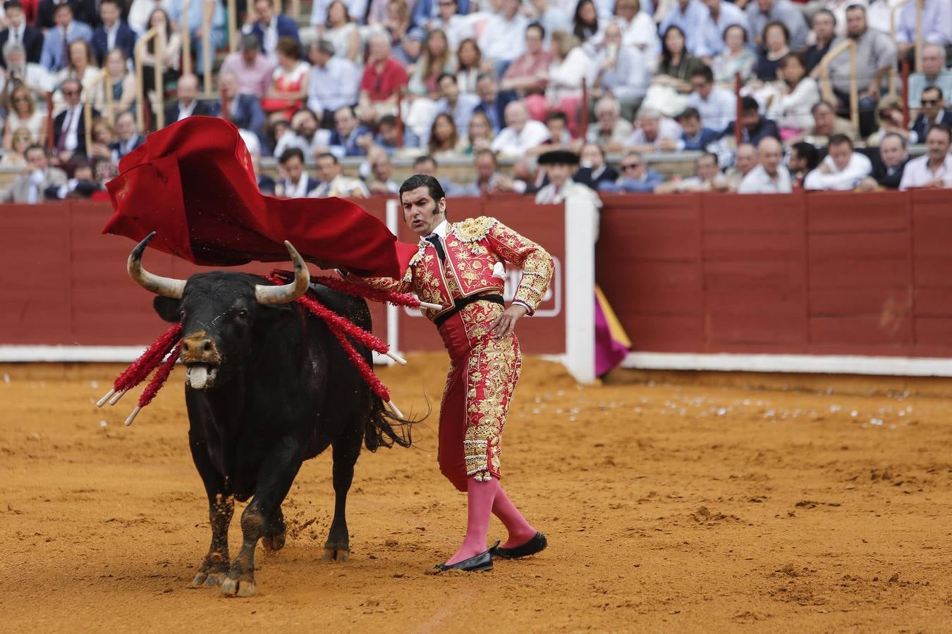 La corrida de Morante, Manzanares y Roca Rey, en imágenes