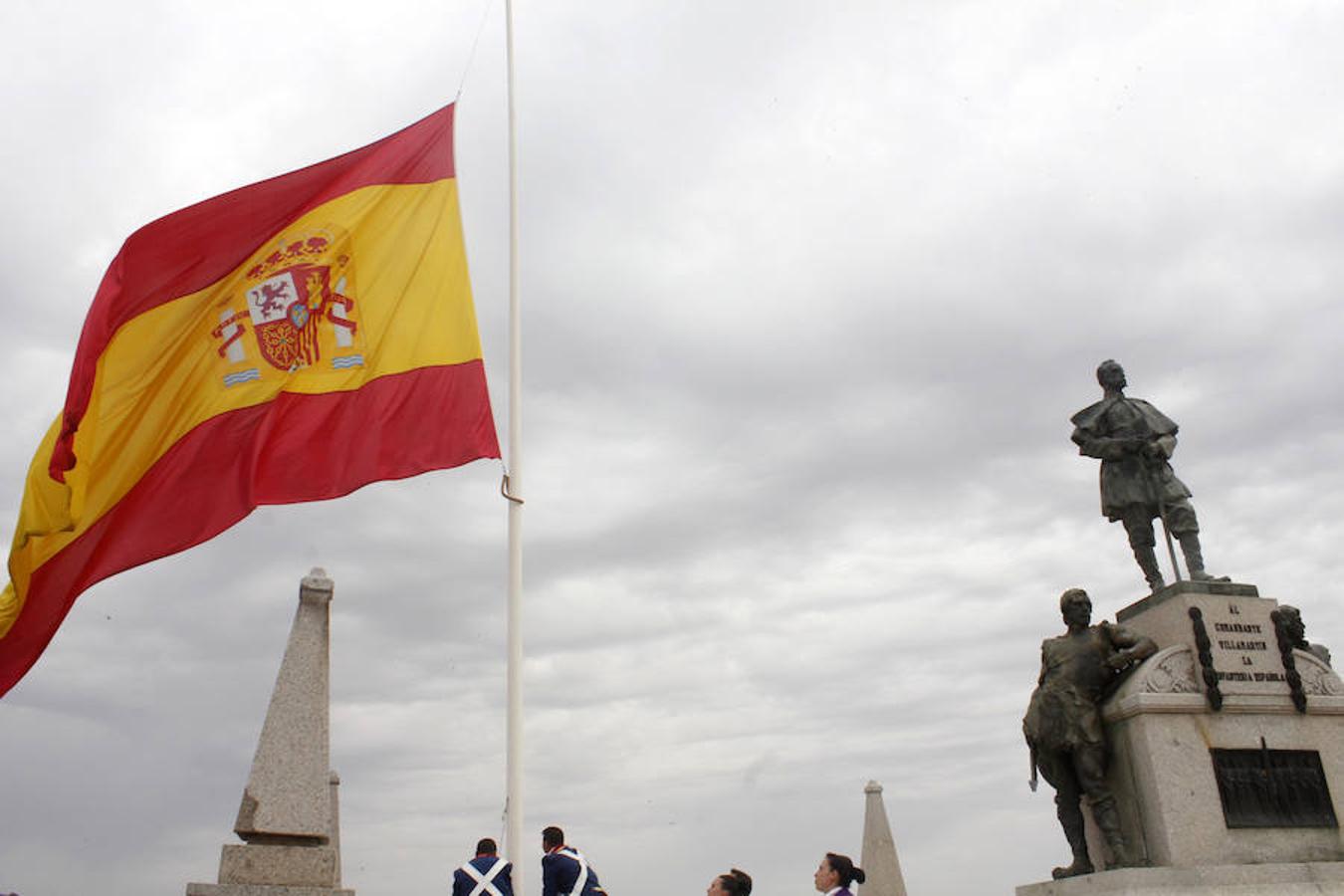 Cospedal preside el relevo de guardia del Alcázar de Toledo