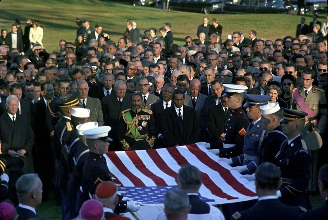 El funeral del presidente Kennedy, un momento que quedó fijado en la historia. 