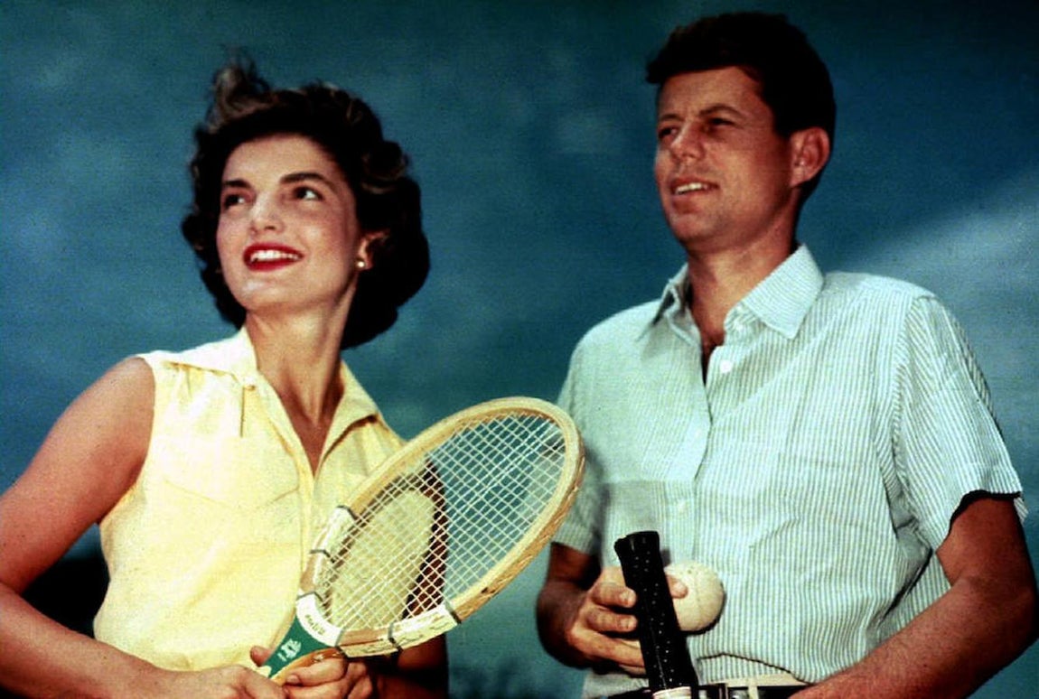Kennedy junto con Jacqueline Kennedy Onassis. 