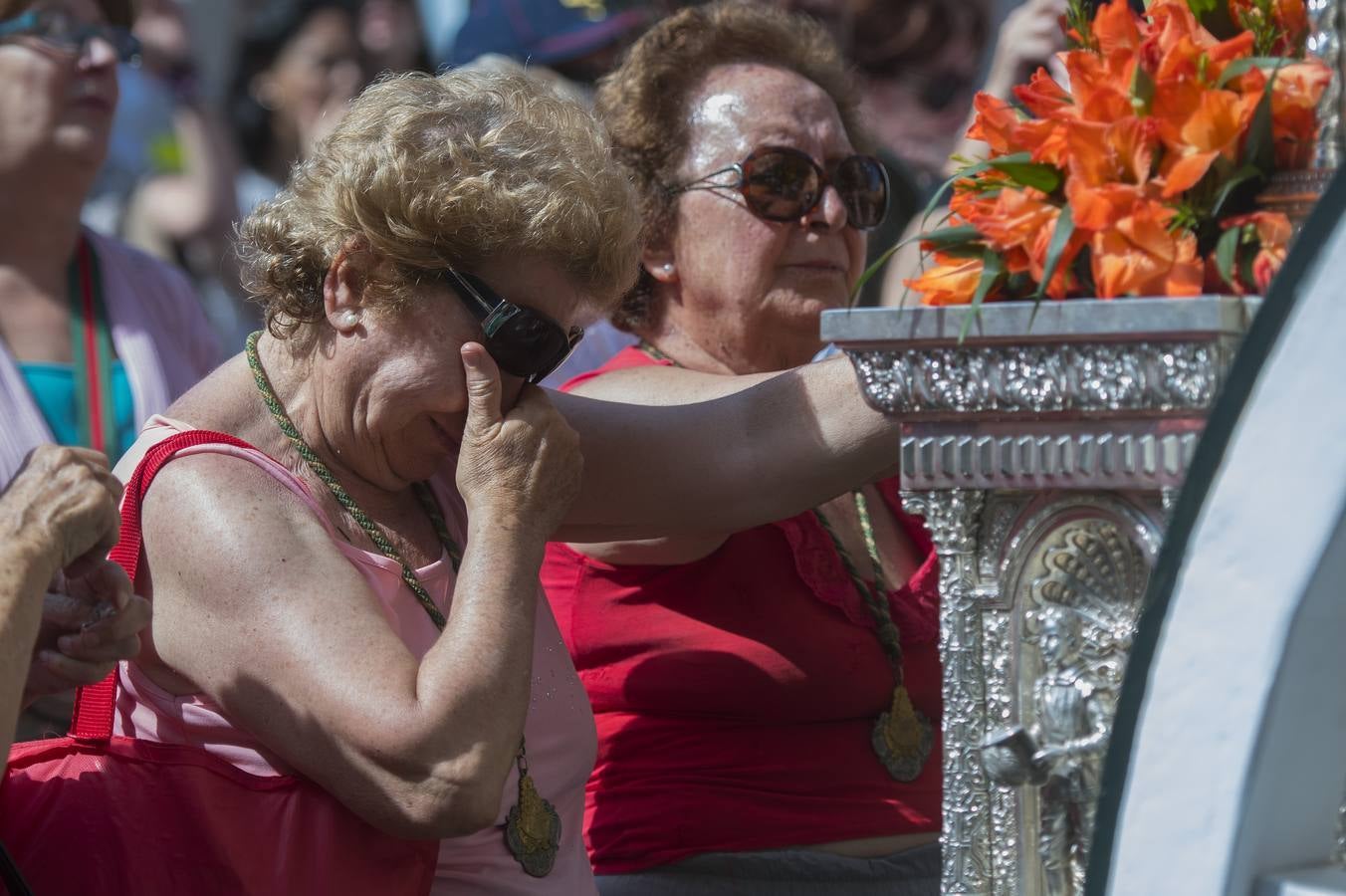 La hermandad del Rocío de Sevilla inicia su peregrinación a la aldea