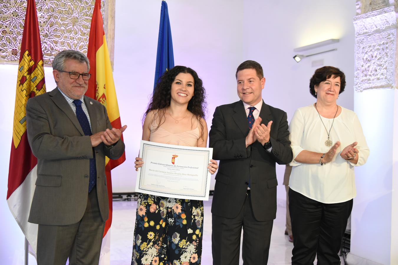 La entrega de premios extraordinarios de Formación Profesinol, en imágenes