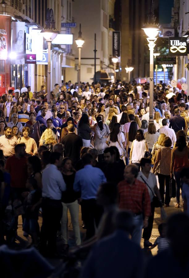 La sexta Shopping Night llena el Centro de Córdoba