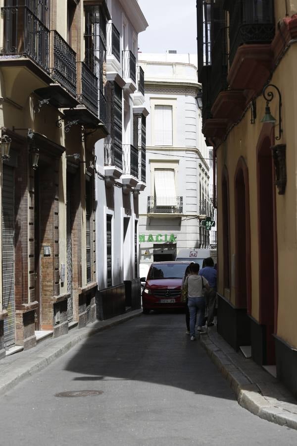 Sevilla, la ciudad de los bolardos mutantes