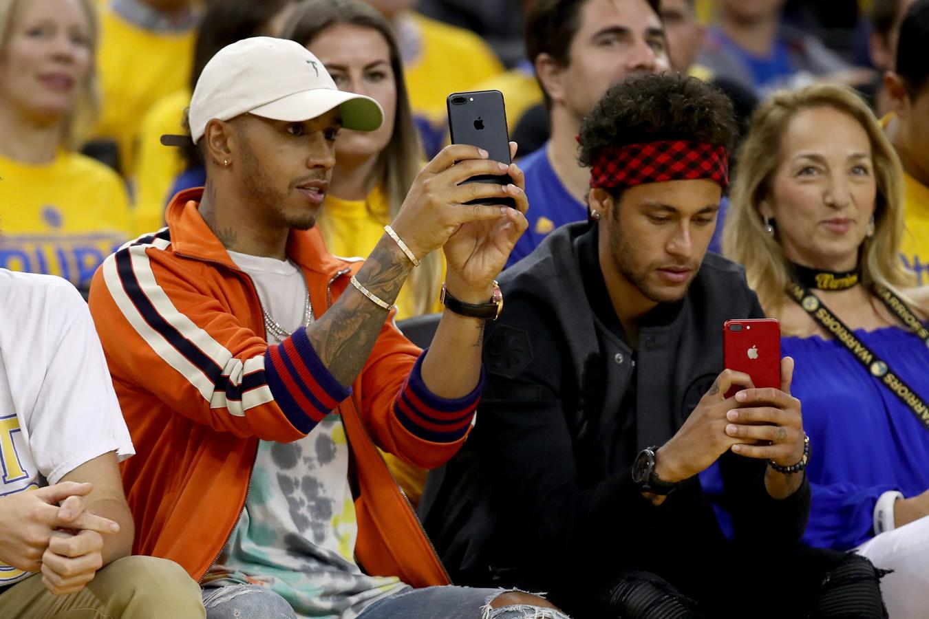 Neymar y Lewis Hamilton, hinchas de los Warriors