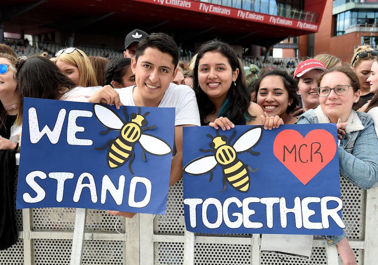 Mánchester y la música se unen contra el terror, en imágenes