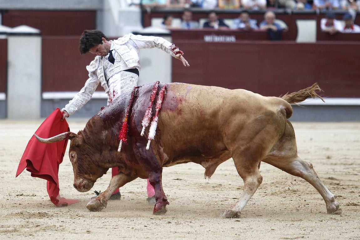 La gran tarde Juan del Álamo y Alcurrucén en Las Ventas, en imágenes
