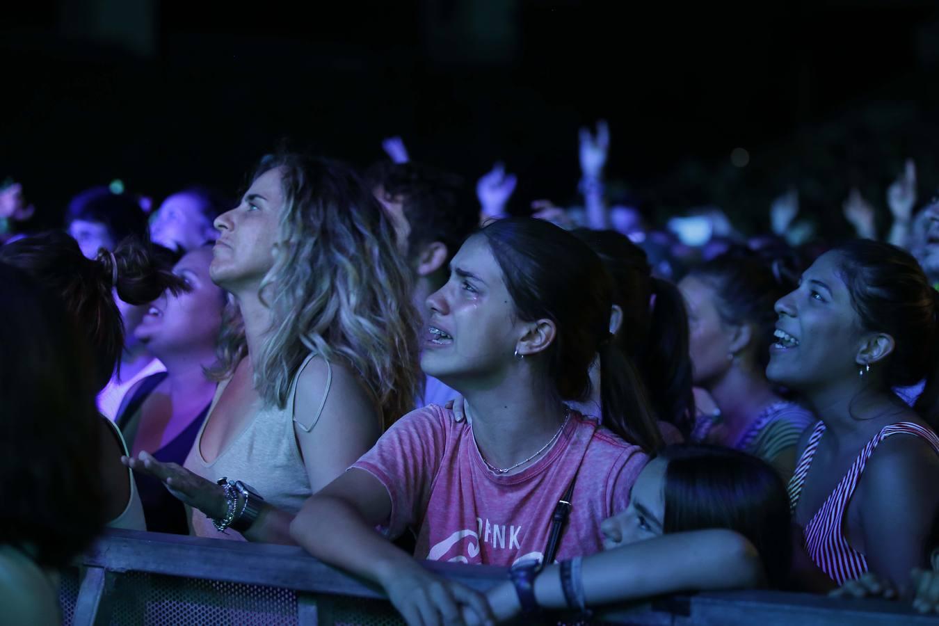 Melendi se deja la piel en el Auditorio Rocío Jurado en Sevilla