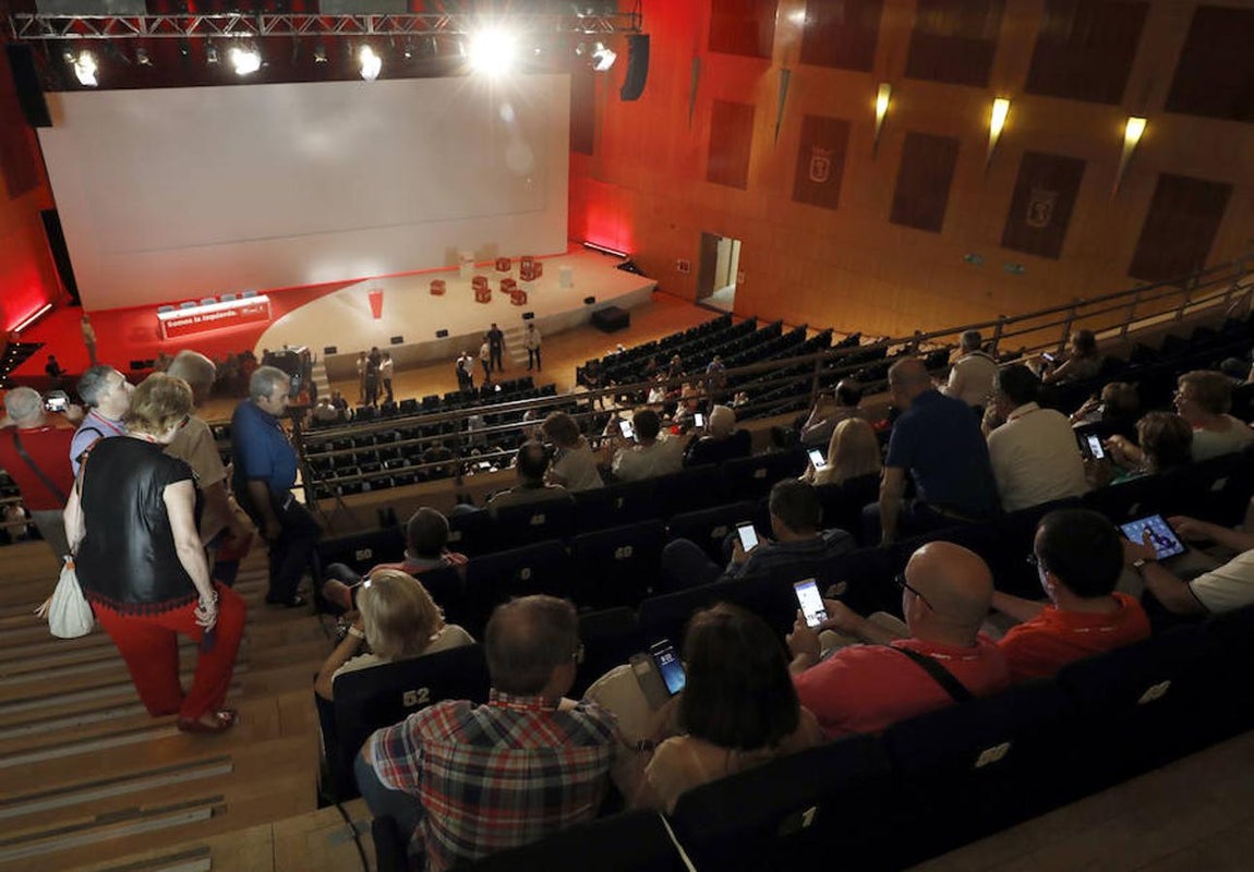 Vista de la sala del Pleno del Congreso Federal del PSOE, que comienza esta mañana en Madrid. 