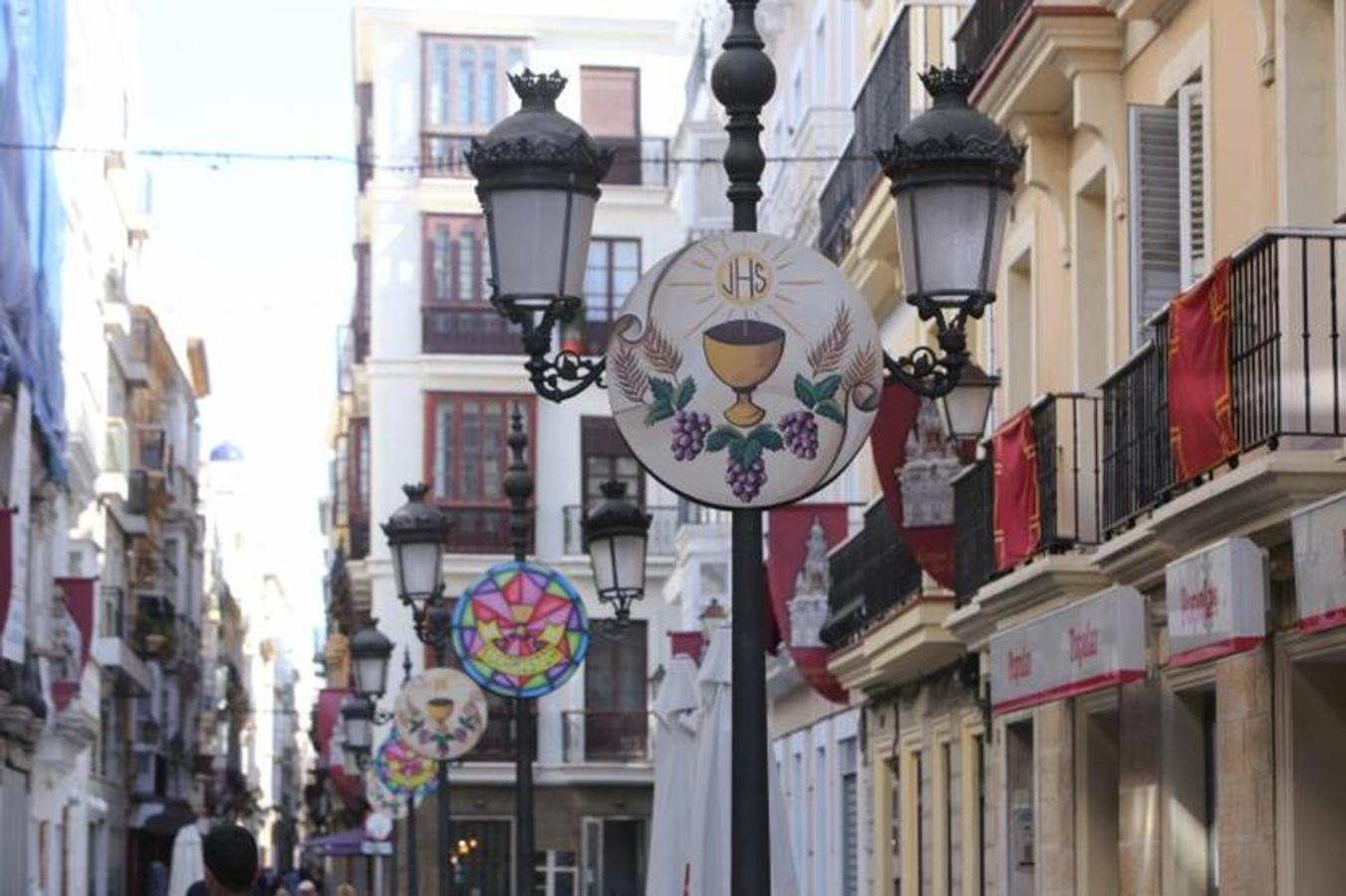 Preparativos del Corpus en Cádiz